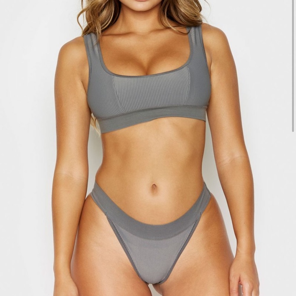 Frankie’s bikinis drew set Caviar NWT